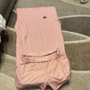 Nike shirt size large Nike shorts size medium